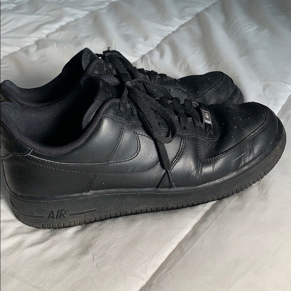 Black Air Forces - Picture 1 of 5